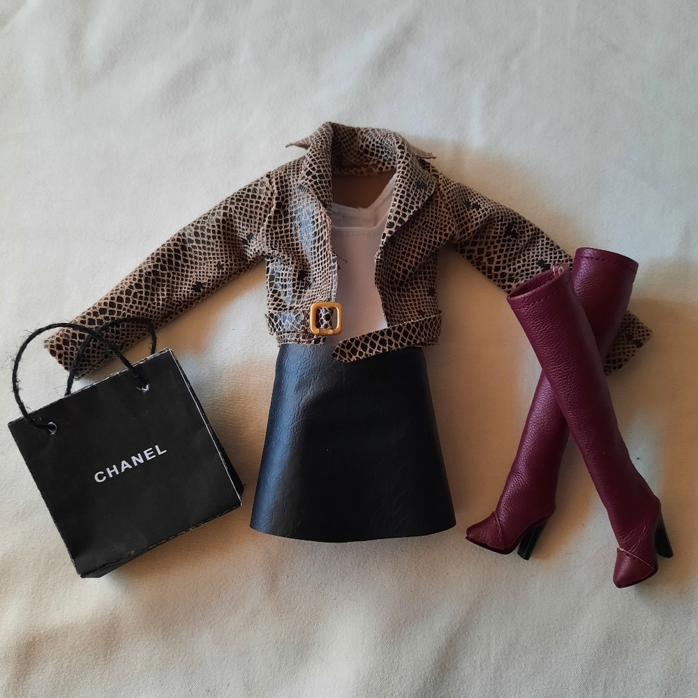 Doll clothes
